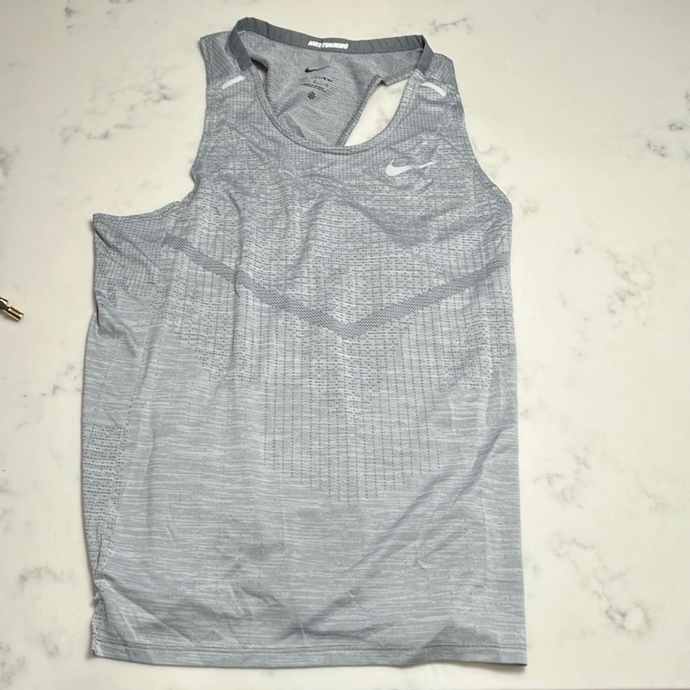 Gray running tank